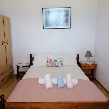 Alexandra's * Kehria